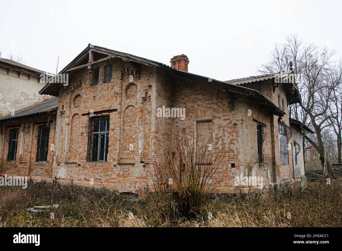 Eine alte verlassene Villa in der Region Vinnytska ukraine Stockfoto