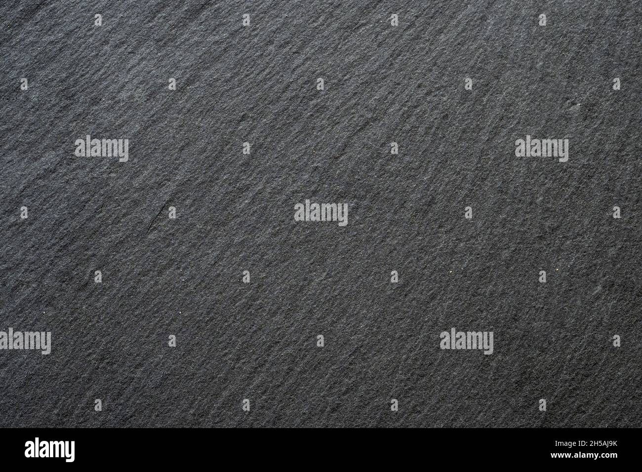 Glatter Steinschiefer, schwarzer Schiefer als Textur oder Hintergrund. Stockfoto