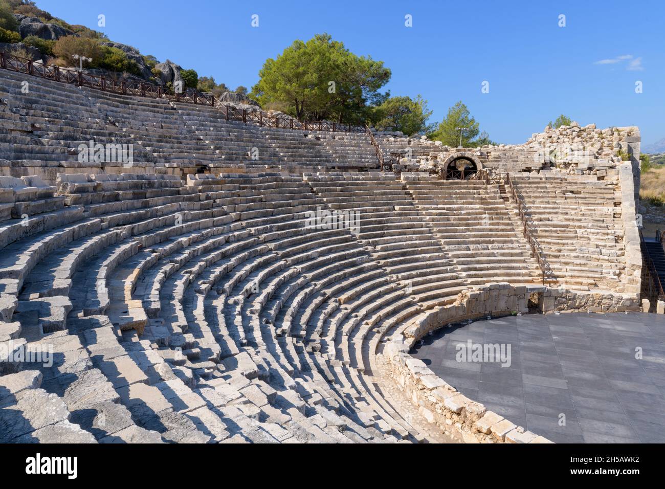 Altes Theater in der antiken Stadt Patara. Antalya, Türkei Stockfoto