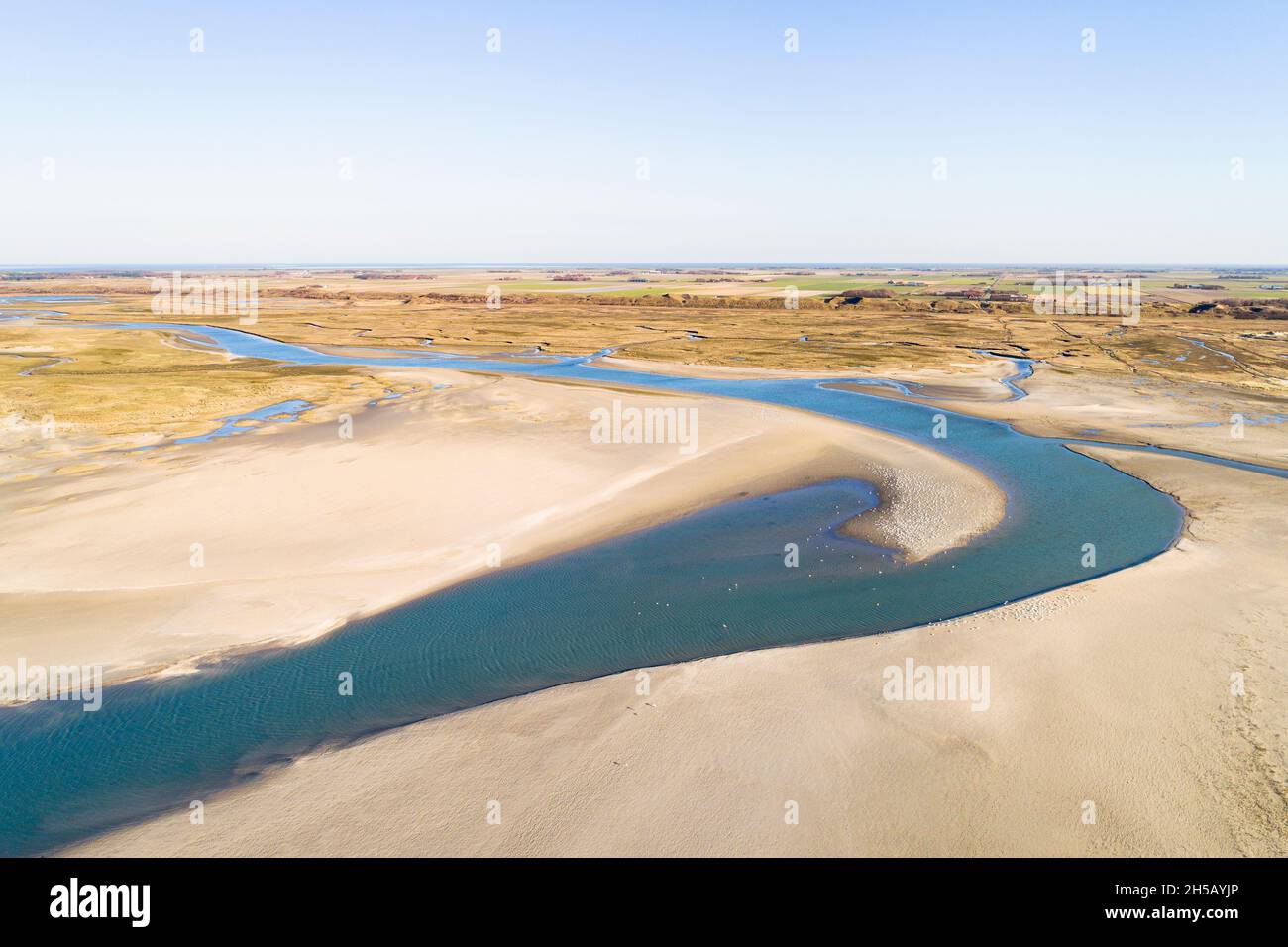 Luftaufnahme des Slufter-Tals mit Blick auf die Insel in Richtung Wattenmeer, Texel, Noord-Holland, Niederlande Stockfoto