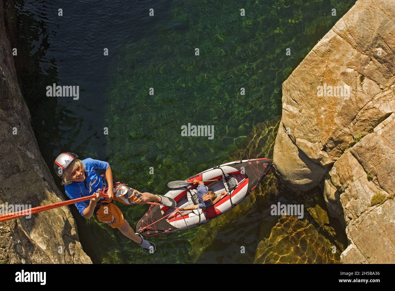 KANUFAHREN, CANYONING, SÜDKORSIKA (2A), KORSIKA, FRANKREICH Stockfoto