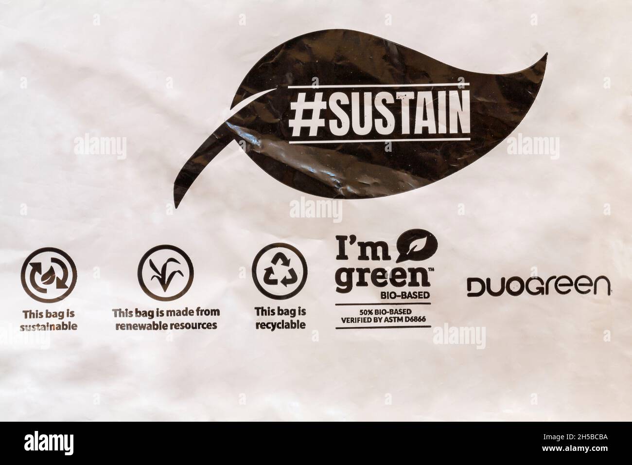#Sustain I'm Green bio-based 50% bio-based verifiziert von ASTM D6866 - Information Diese Tasche ist nachhaltig und besteht aus nachwachsenden Rohstoffen Stockfoto