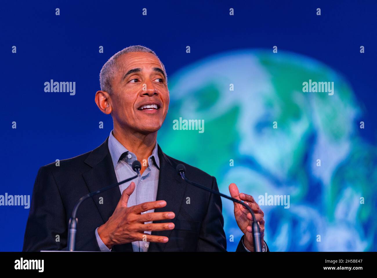 Glasgow, Schottland, Großbritannien. November 2021. Der ehemalige US-Präsident Barack Obama hält heute eine Rede vor den Delegierten auf der UN-Klimakonferenz COP26 in Glasgow. Iain Masterton/Alamy Live News. Stockfoto