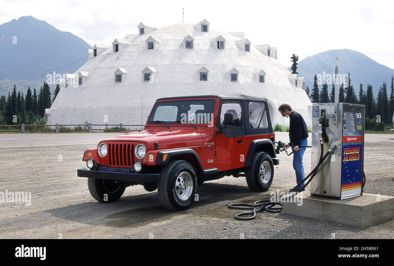 Jeep Wrangler Road Trip in Alaska 1998 Stockfoto