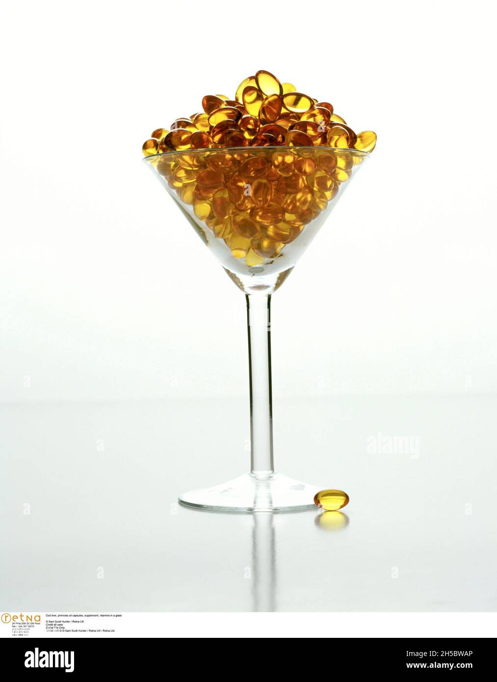 Kabeljau Leber, Primrose-Öl-Kapseln, Ergänzung, Vitamine in einem Glas, Credit:S Hunter / Avalon Stockfoto