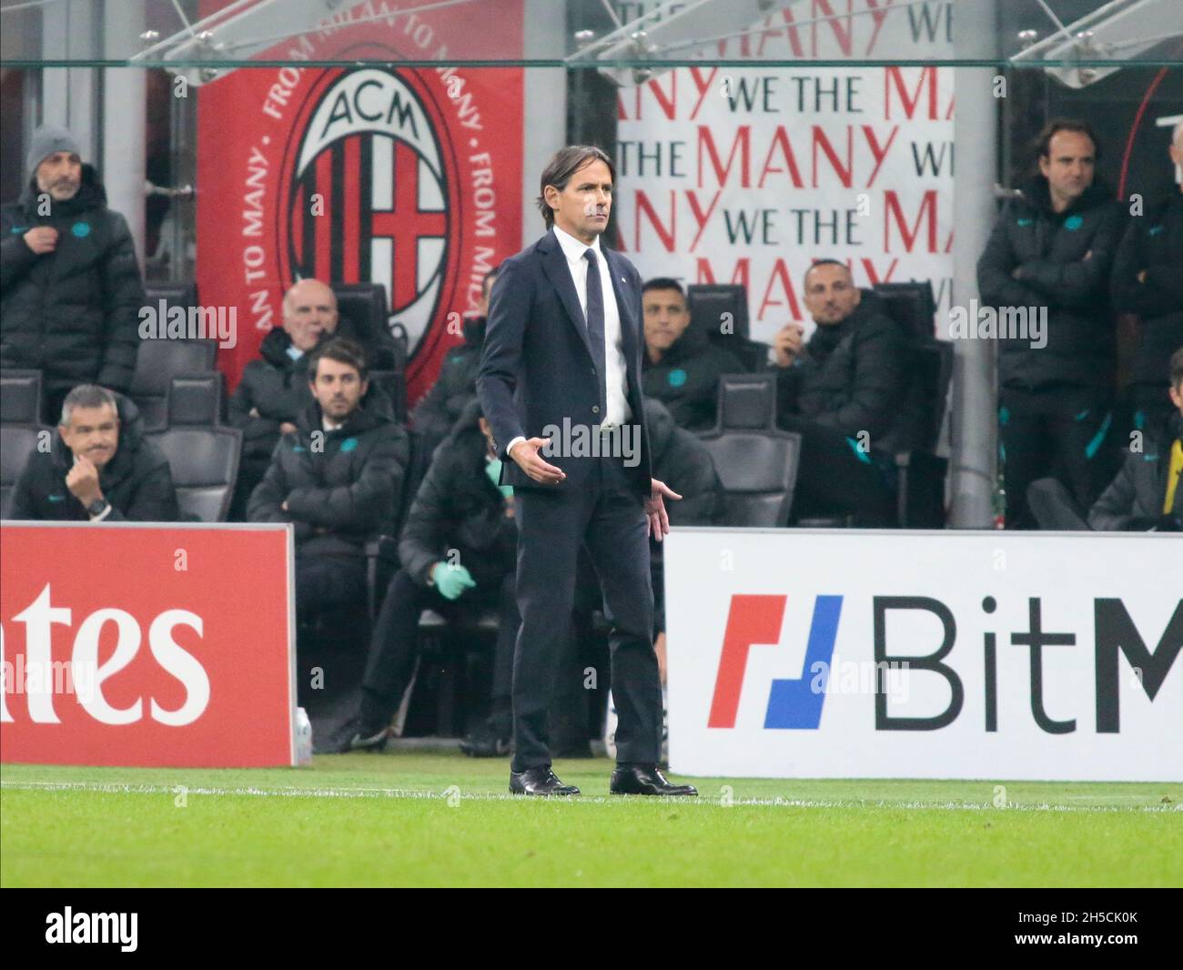 Mailand, 07. November 2021 Coach Simone Inzaghi (FC Internazionale) während des italienischen Fußballspiels Serie A zwischen dem AC Mailand und dem FC Internazionale ON Stockfoto