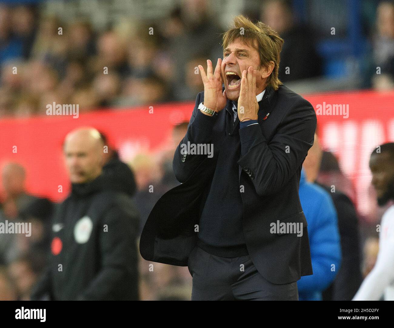 Liverpool, Großbritannien. November 2021. Antonio Conte, Manager von Tottenham Hotspur, während des Spiels in der Premier League im Goodison Park. Bild Mark Pain/Alamy Stockfoto