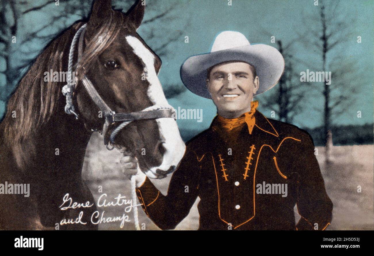 Sammlerbare, handkolorierte Ausstellungskarte mit Darstellung des Cowboy-Stars Gene Autry und seines Pferdes Champ. Stockfoto