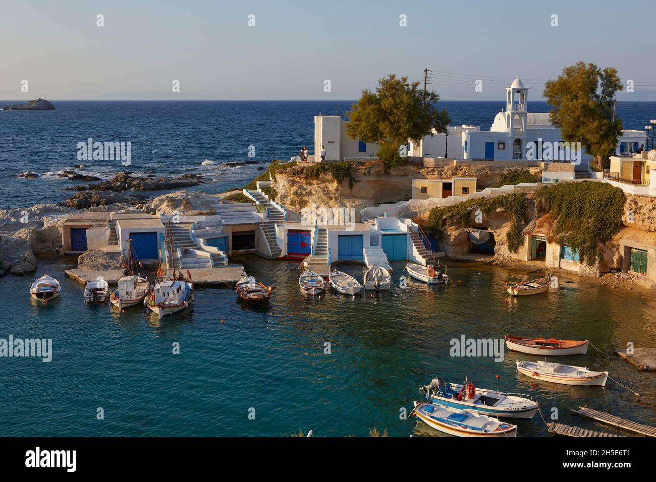 Das malerische Fischerdorf Mandrakia, Milos, Griechenland Stockfoto