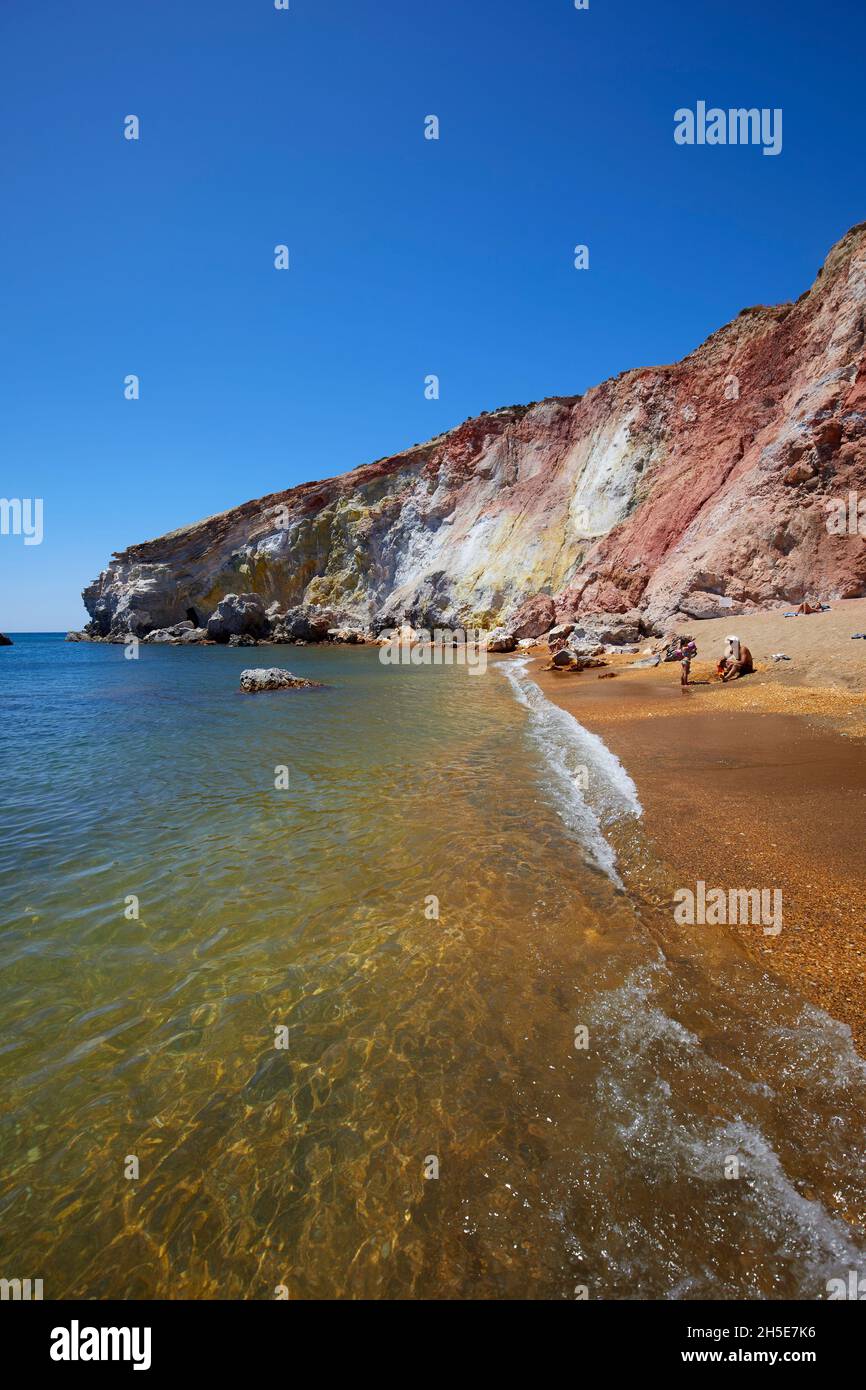 Blick auf den goldenen Paliochori-Strand, Milos, Griechenland Stockfoto