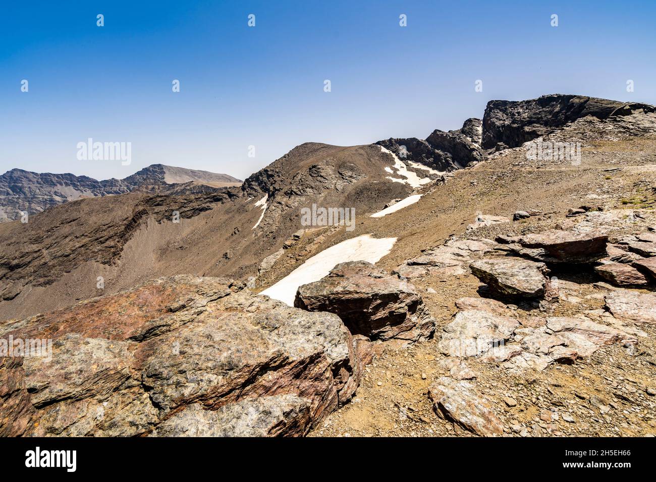 Wunderschöne Berglandschaft im Naturpark Sierra Nevada, Granada, Andalusien, Spanien Stockfoto