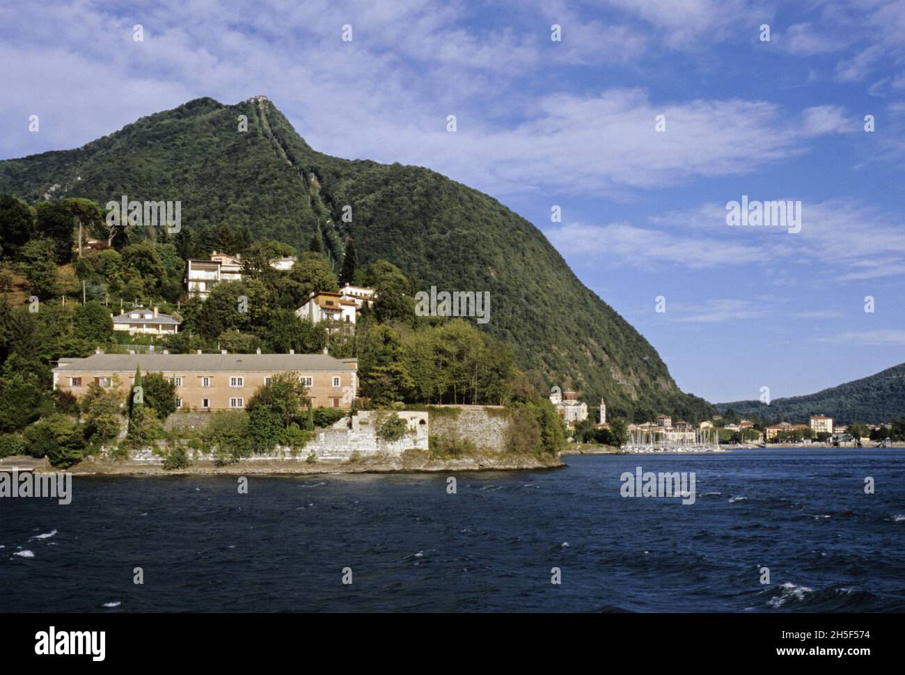Laveno, Lago Maggiore, Lombardei, Italien Stockfoto