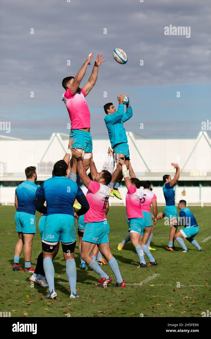 TREVISO, ITALIEN. 9. NOVEMBER Marcos Kremer (L) Pablo Miera (R) während der  Trainingseinheit von Los Pumas vor ihrem Herbstinternational im Stadio  Comunale di Monigo, Treviso am Dienstag, den 9. November 2021. (Kredit: