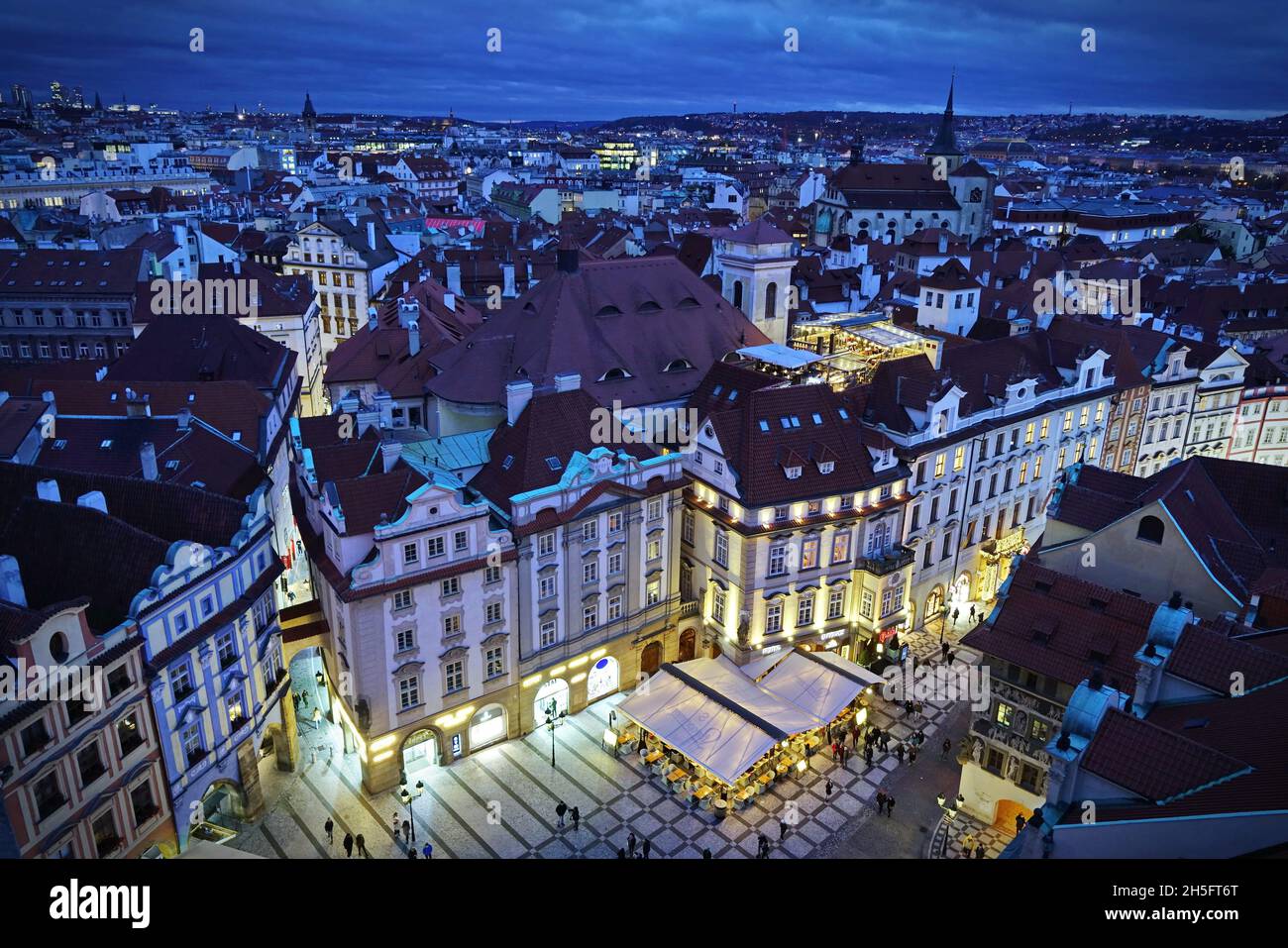 Prag von oben gesehen. Die Dächer von Prag. Tschechische republik Stockfoto