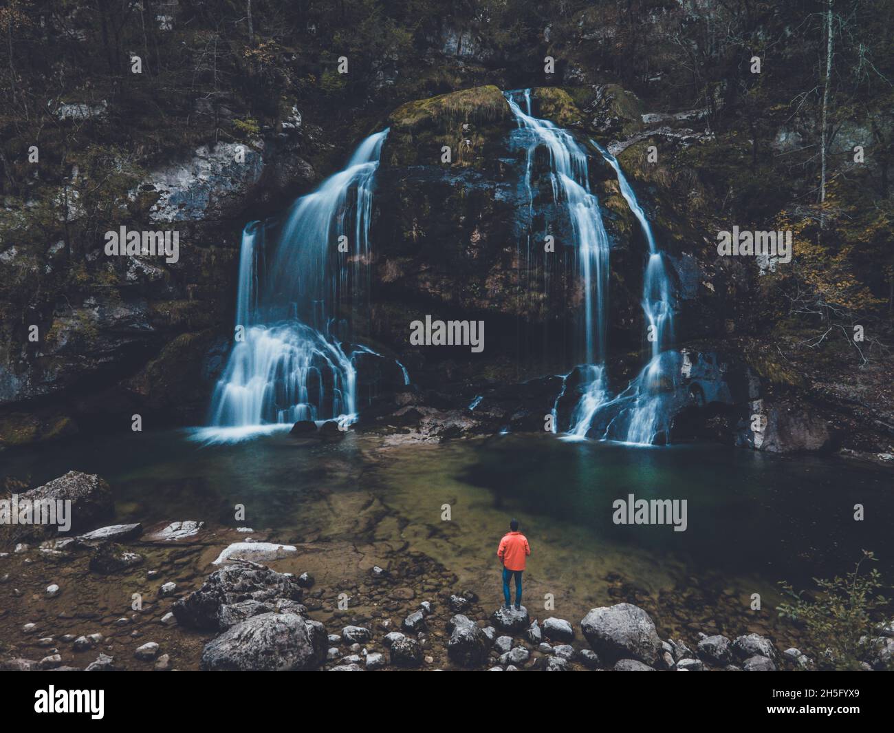 Slap Virje (Virje Wasserfall) mit Drohne in Slowenien Stockfoto