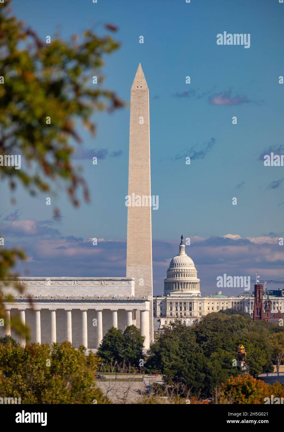 WASHINGTON, DC, USA - Lincoln Memorial, das Washington Monument, US Capitol (L-R). Stockfoto