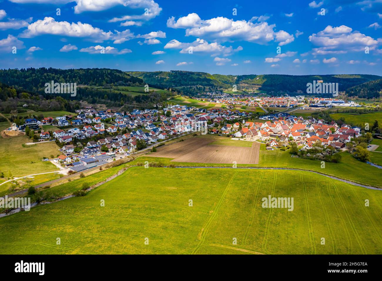 Mühlheim an der Donau aus der Luft | Luftbildaufnahmen von Mühlheim an der Donau Stockfoto