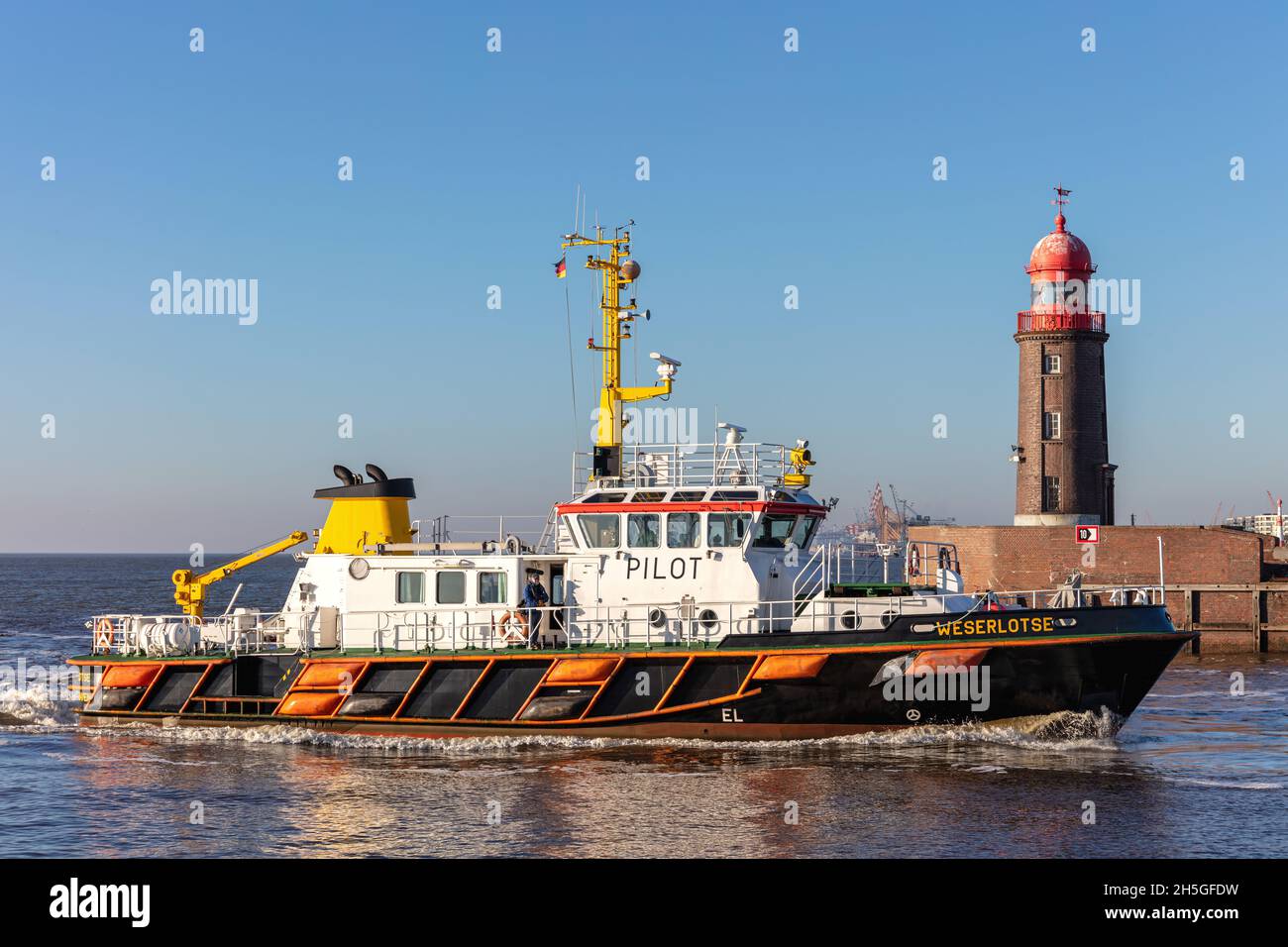 Pilotausschreibung WESERLOTSE im Hafen Bremerhaven Stockfoto