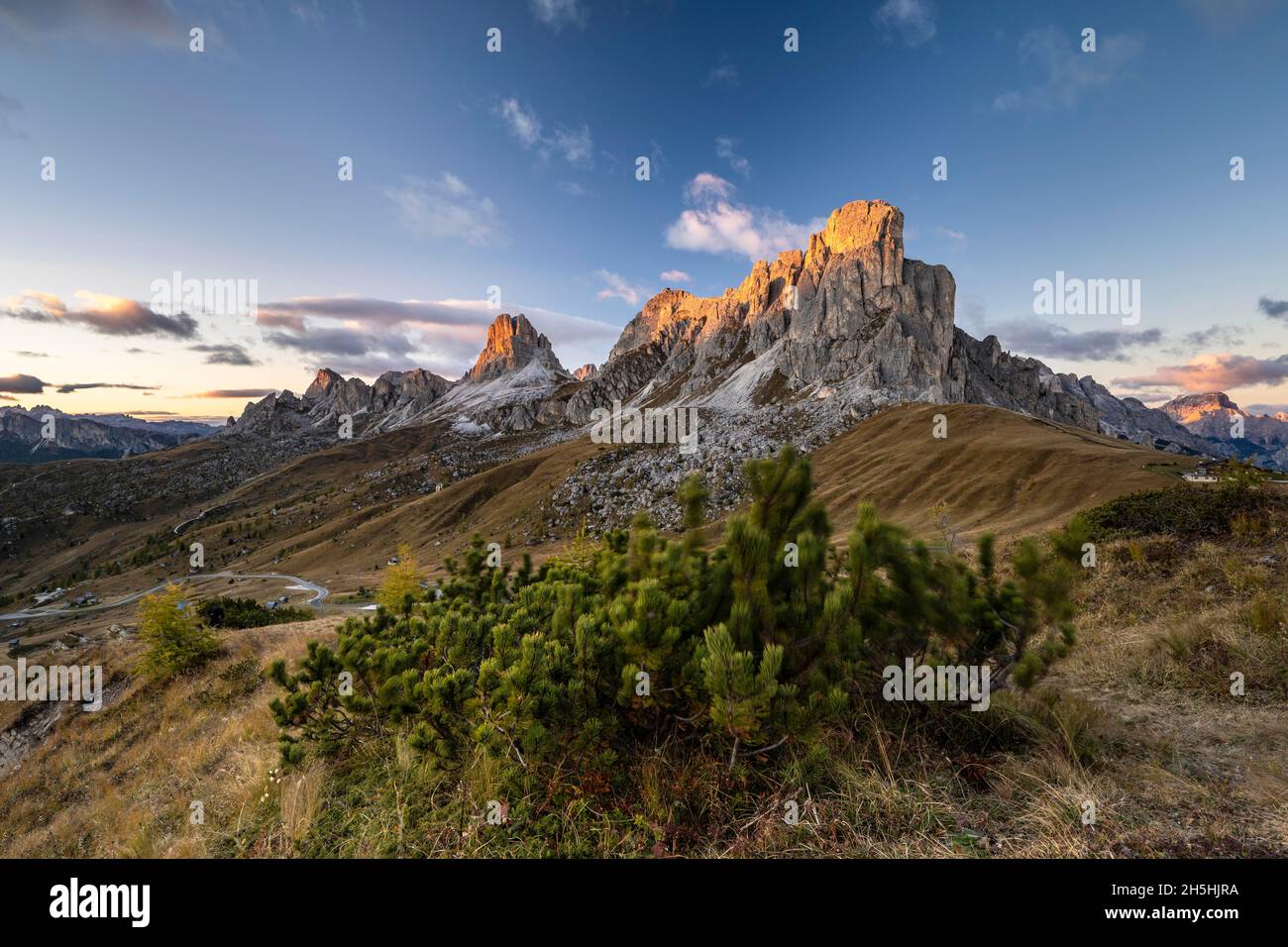 La Gusela am Giau-Pass, Dolomiten, Venetien, Italien Stockfoto