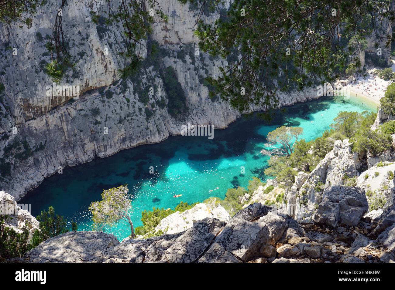 Calanque d'en-Vau, Strand, Cassis, Calanque, Calanques-Nationalpark, Massif des Calanques, Departements Bouches-du-Rhone, Frankreich Stockfoto