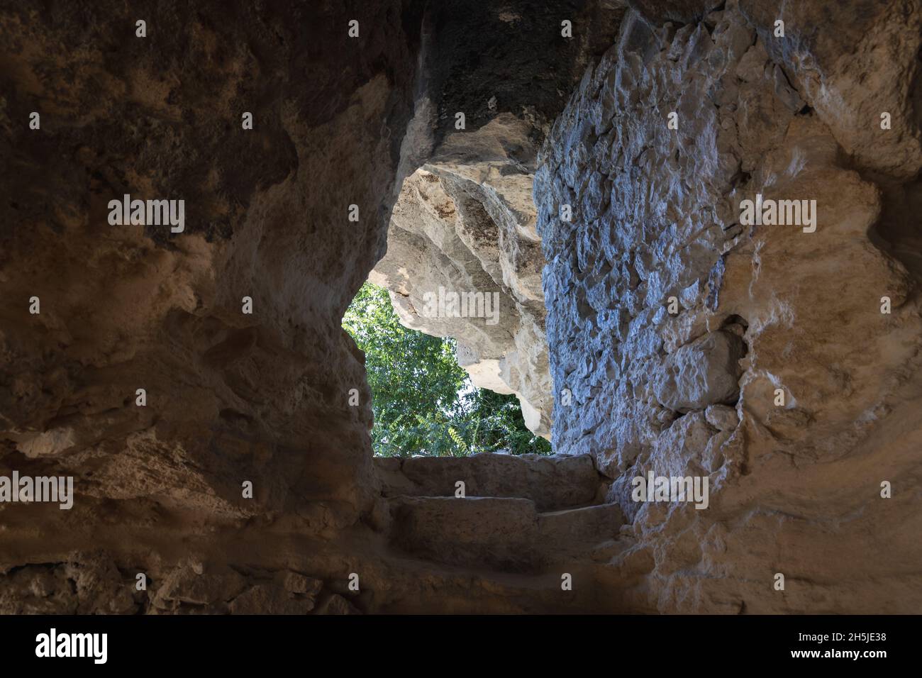 Passage im Aladzha-Kloster mittelalterliche orthodoxe christliche Höhlenkloster-Komplex im Nordosten Bulgariens Stockfoto