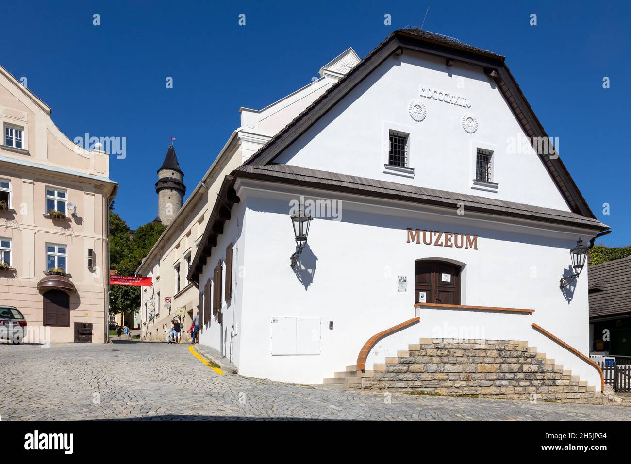 Muzeum Šipka, Horni namesti a hrad Štramberska truba, Stramberk, Moravskoslezsky kraj, Ceska republika / Museum, Stramberk Stadt, Mähren, Tschechische Republik Stockfoto