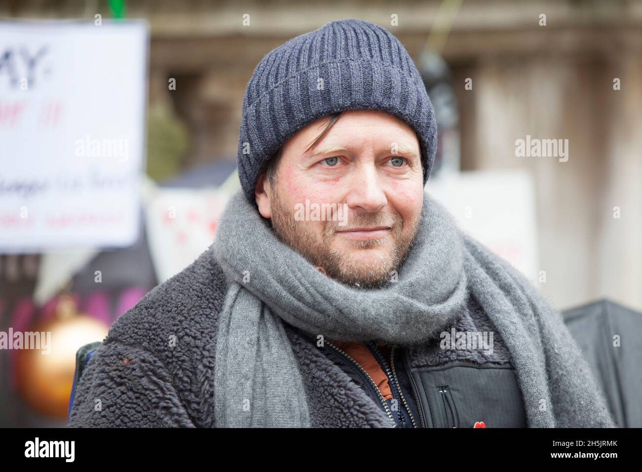 London, Großbritannien, 10. November 2021: Richard Ratcliffe ist am 18. Tag seines Hungerstreiks vor dem Auswärtigen Amt, um gegen ihre Untätigkeit wegen der Inhaftierung seiner Frau im Iran zu protestieren. Nazanin Zaghari-Ratcliffe wird seit über 5 Jahren ohne ein faires Verfahren detailliert, aber ohne die Zustimmung der britischen Regierung zur Tilgung einer alten Schuld wird sie wahrscheinlich nicht freigelassen. Anna Watson/Alamy Live News Stockfoto