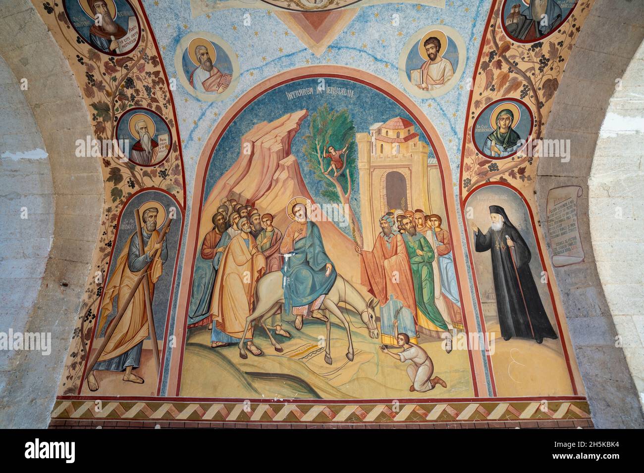 Wandgemälde der Ankunft Christi in Jerusalem im Ostorthodoxen Kloster Ratesti im Dorf Ratesti des Kreises Buzau, Rumänien Stockfoto
