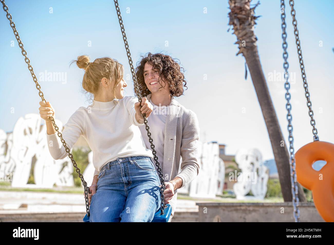Paar verlieben sich in Spaß im Freien Stadt Lebensstil Stockfoto