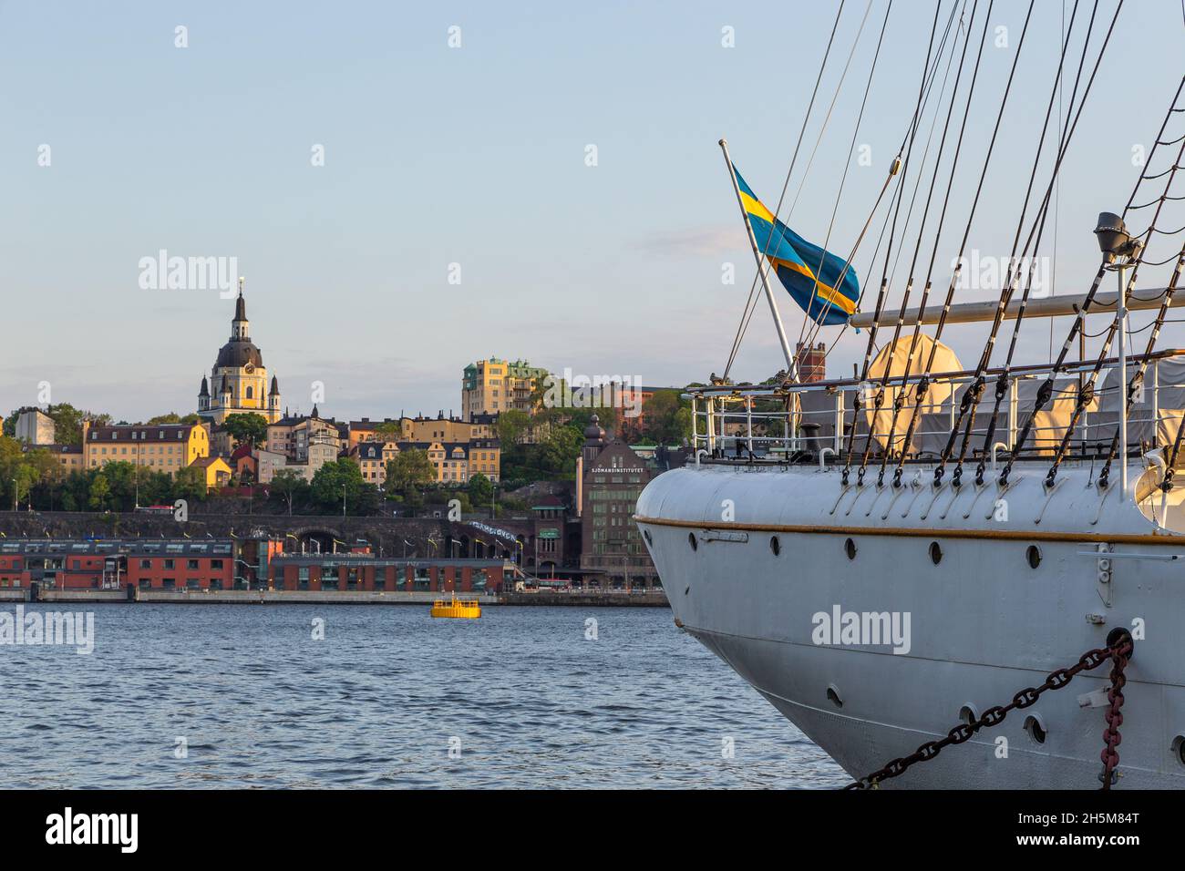 Stockholm, Schweden - 29. Mai 2016: Blick auf das Schiff af Chapman, Dunboyne, das am westlichen Ufer der Insel Skeppsholmen in Cen festgemacht ist Stockfoto