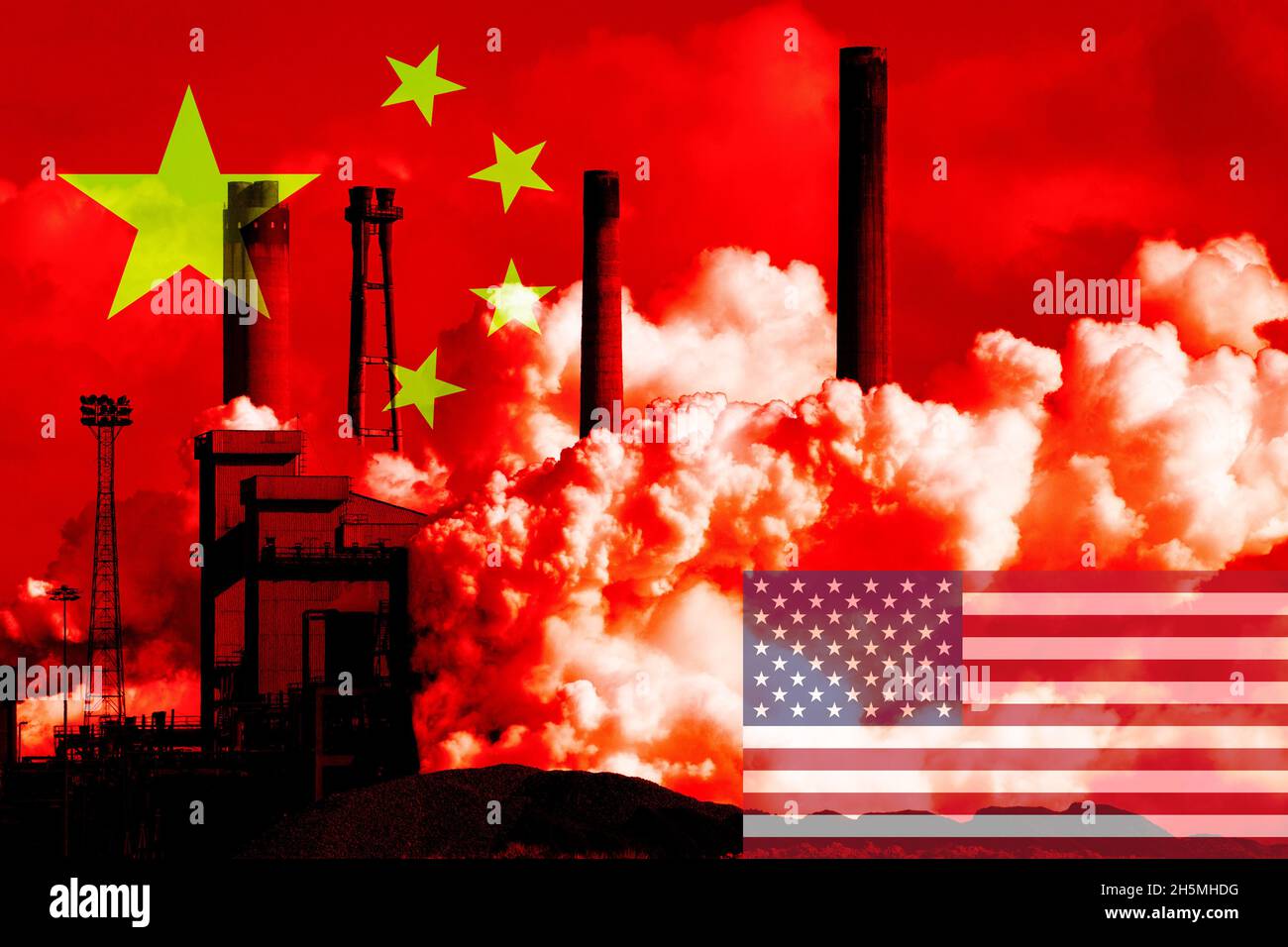 Flagge von China und USA mit Stahlwerk Hochofen/Koksofen Bild überlagert. Globale Erwärmung, Klimawandel, Kohlenstoffemissionen, Kohle, Konzept Stockfoto