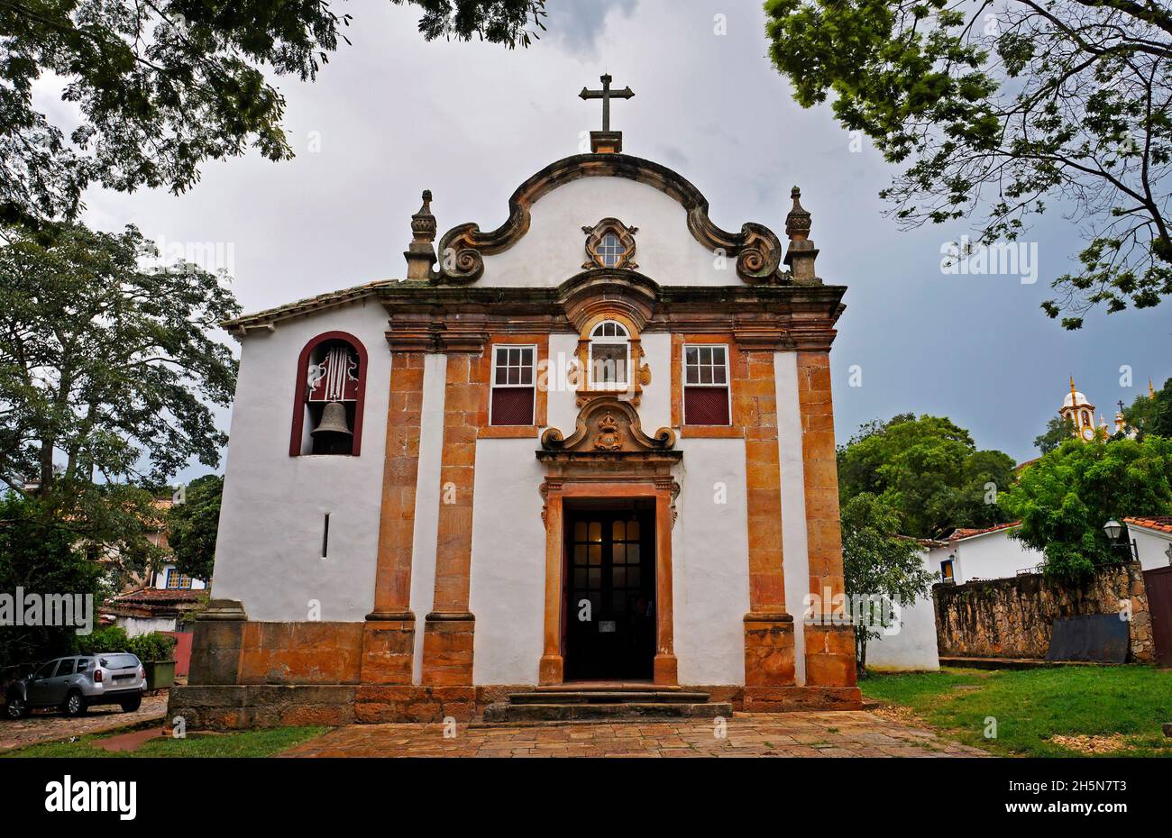 Barockkirche in Tiradentes, Minas Gerais, Brasilien Stockfoto