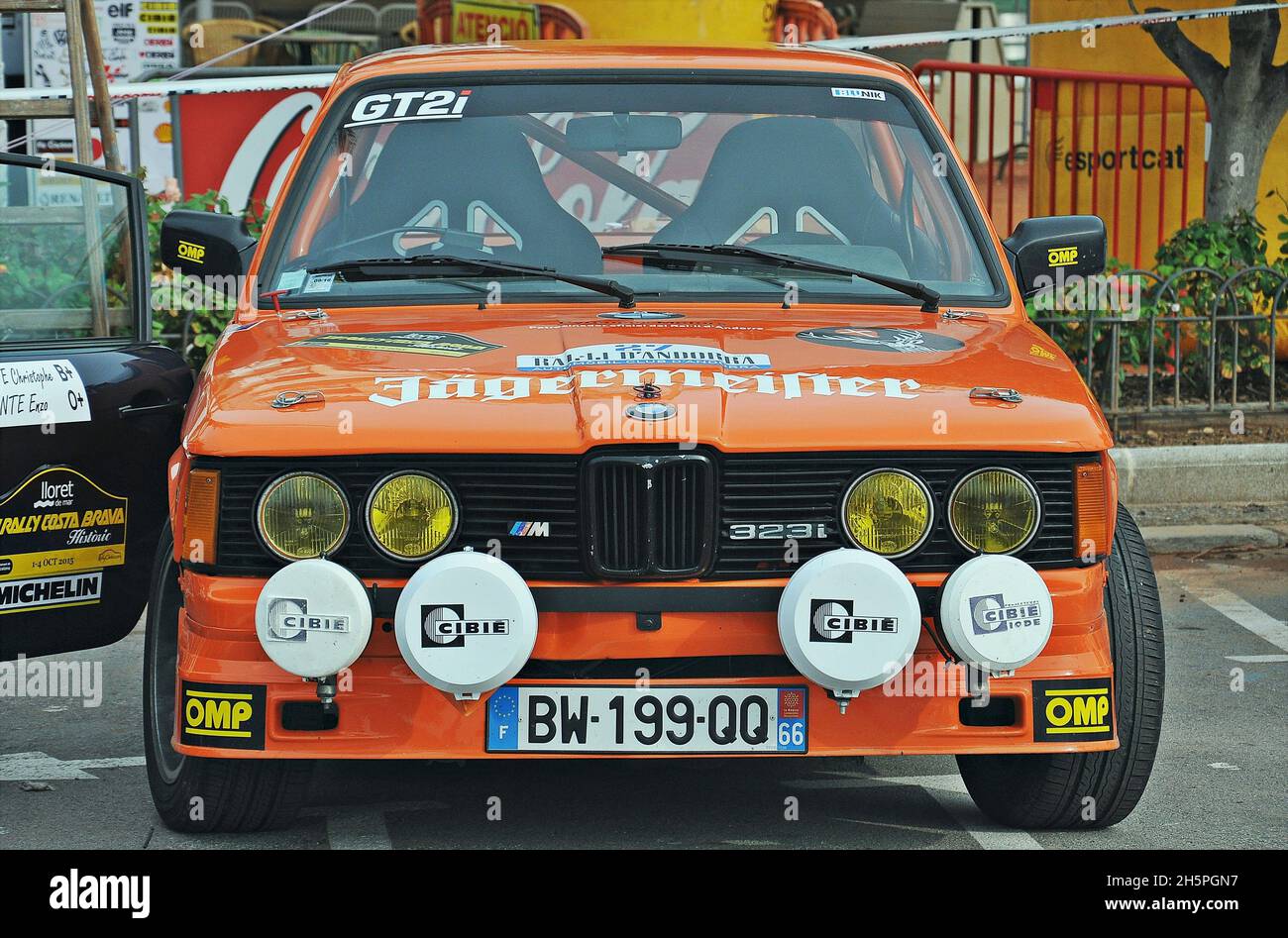 BMW 323i bei der Rallye Costa Brava Historic-2015 in Lloret de Mar, Gerona, Katalonien, Spanien Stockfoto