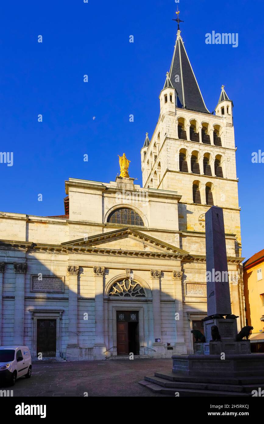 Kirche Notre-Dame-de-Liesse. Altstadt Von Annecy. Das Departement Haute-Savoie in der Region Auvergne-Rhône-Alpes in Frankreich. Größtenteils b Stockfoto