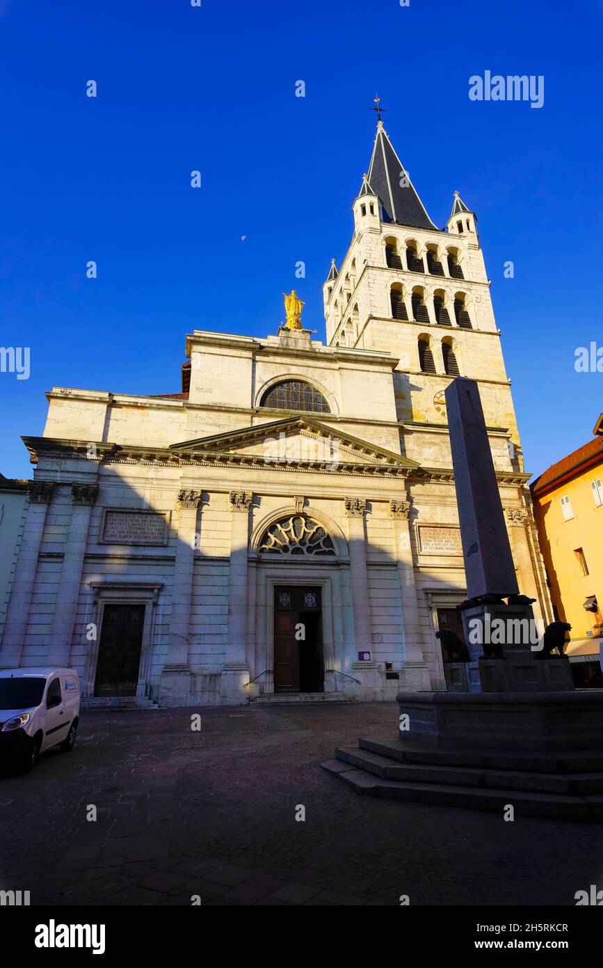 Kirche Notre-Dame-de-Liesse. Altstadt Von Annecy. Das Departement Haute-Savoie in der Region Auvergne-Rhône-Alpes in Frankreich. Größtenteils b Stockfoto