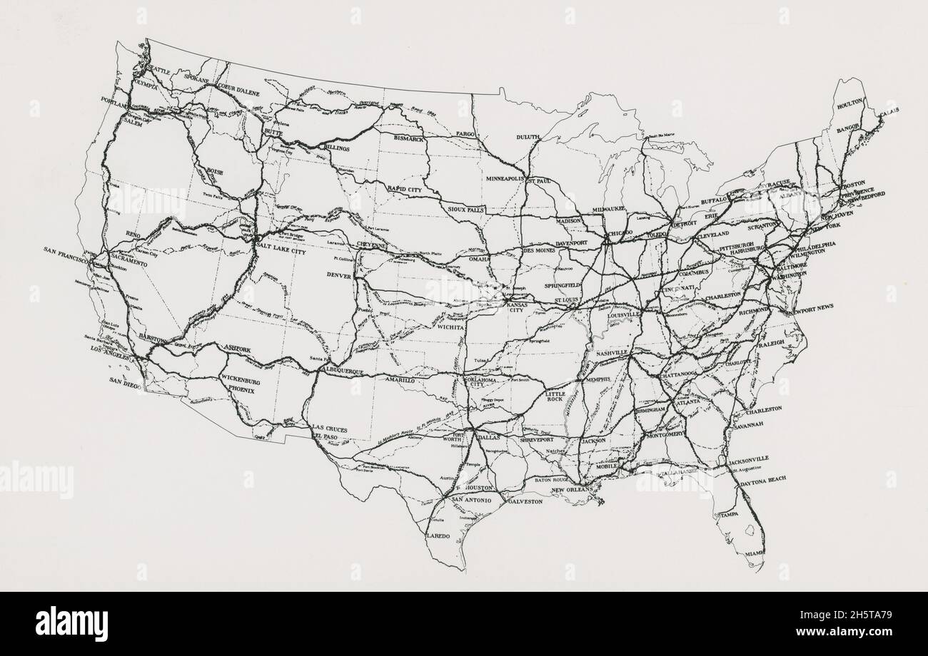 Der unveränderliche Charakter der Lage von Teilen der Pionierstraßen wird durch den Vergleich mit der Position des interregionalen Autobahnsystems, das heute als das Nationale System der Interstate Highways, Washington, DC, 1952 bekannt ist, belegt. (Foto von Bureau of Public Roads) Stockfoto
