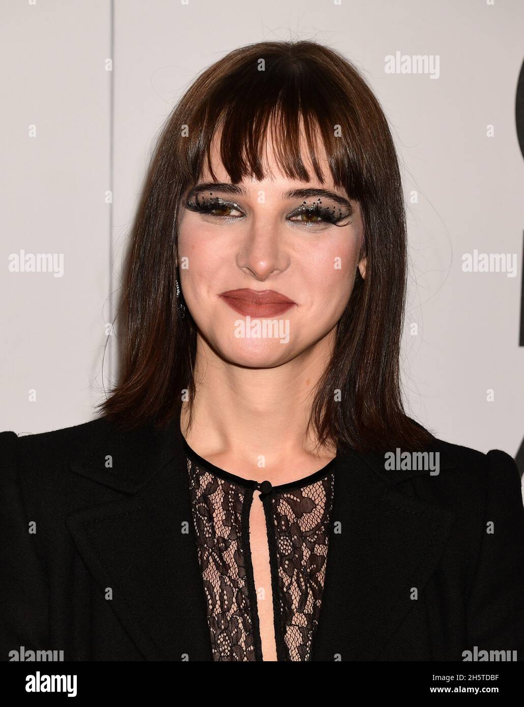 New York, USA, 10. November 2021 im Bild Hari Nef nimmt an den CFDA Fashion Awards 2021 Teil, die im Pool- und Grill-Restaurant abgehalten werden Kredit: Jennifer Graylock/Alamy Live News Stockfoto