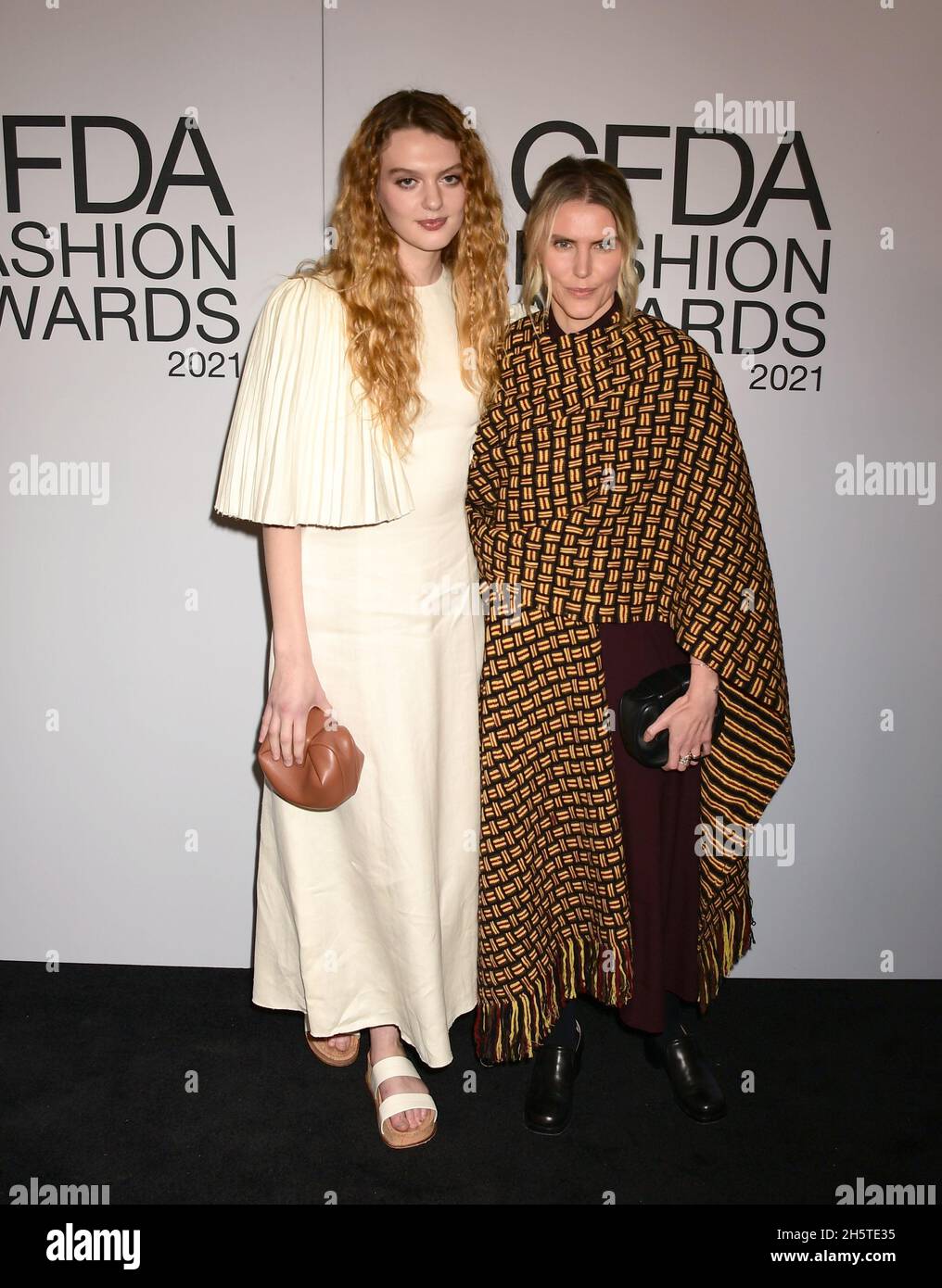 New York, USA, 10. November 2021 im Bild Ariel Nicholson, Gabriela Hearst nimmt an den CFDA Fashion Awards 2021 Teil, die im Pool and Grill Restaurant verliehen werden.Quelle: Jennifer Graylock/Alamy Live News Stockfoto