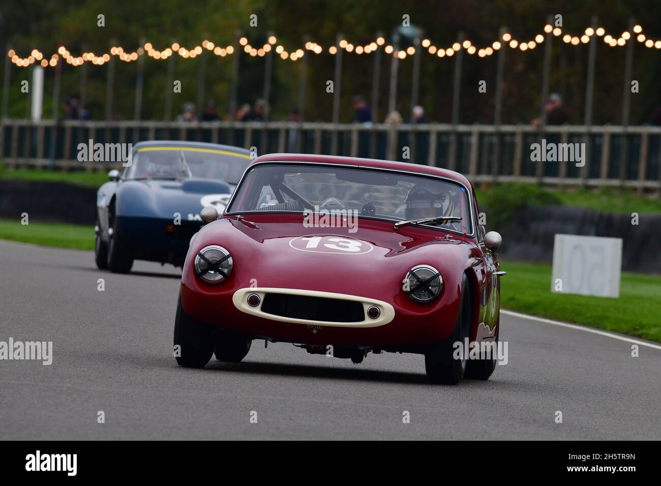 Jonathan Lieszell, TVR Grantura Mk III, Ronnie Hoare Trophy, Road Going Sports und GT-Fahrzeuge, die repräsentativ für diejenigen sind, die zwischen 1960 an Rennen teilgenommen haben Stockfoto