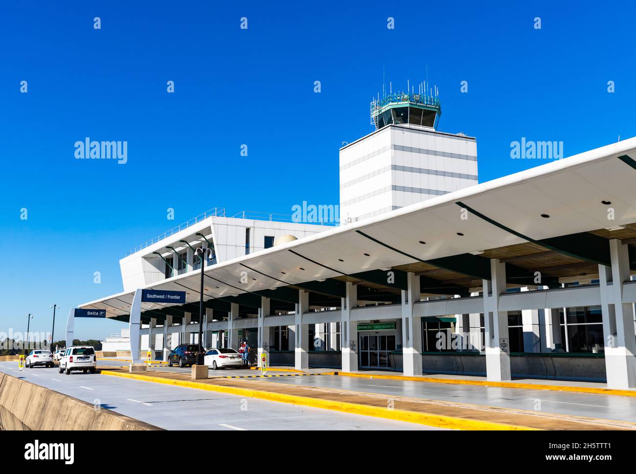 Jackson, MS - 31. Oktober 2021: Jackson Medgar Wiley Evers International Airport Stockfoto