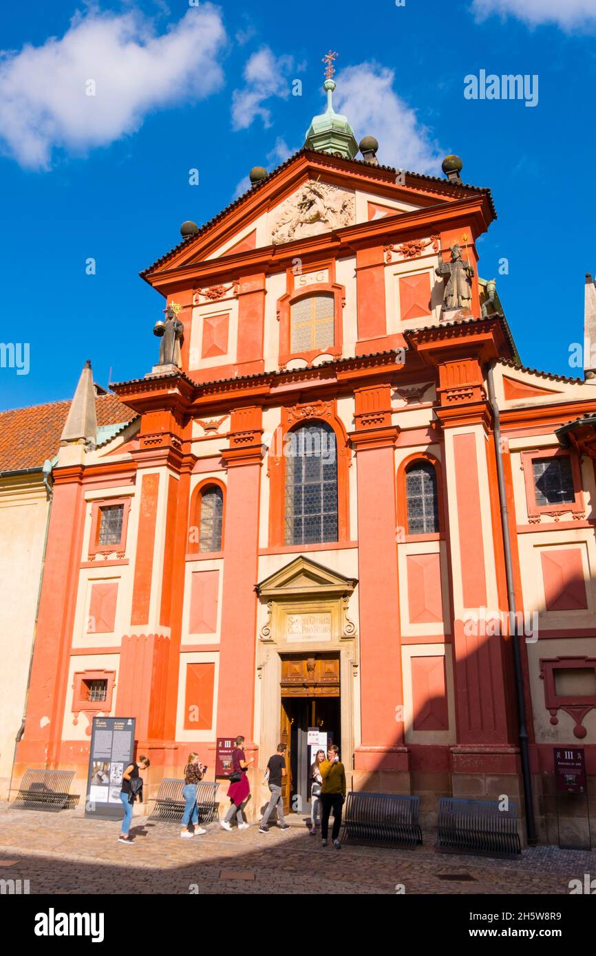 Bazilika svatého Jiří, St.-Georgs-Basilika, Hradcany, Prag, Tschechische Republik Stockfoto