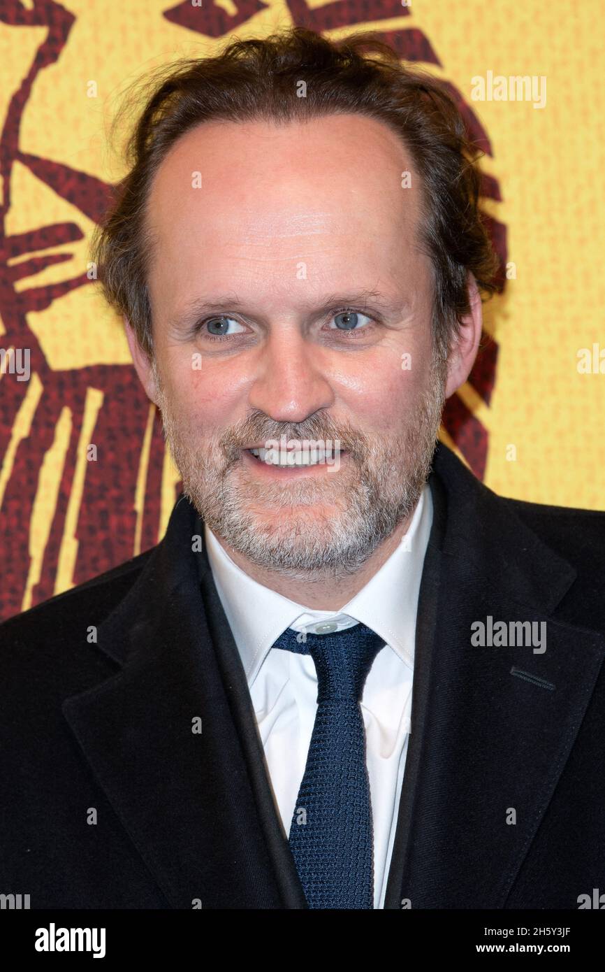 Paris, Frankreich. November 2021. Jean-Marc Dumontet nimmt an der Musical-Komödie Le ROI Lion- Lion King Premiere im Mogador Theater, am 11. November 2021 in Paris, Frankreich, Teil. Foto von David Niviere/ABACAPRESS.COM Quelle: Abaca Press/Alamy Live News Stockfoto