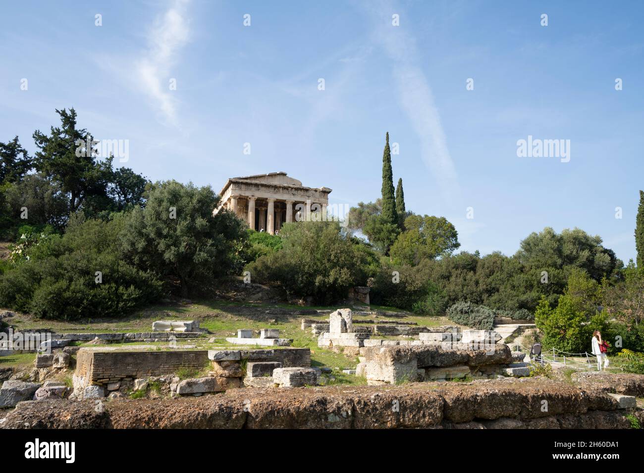 Athen, Griechenland. November 2021. Blick auf den Tempel des Hephaestus in der archäologischen Stätte der antiken Agora, im Stadtzentrum Stockfoto