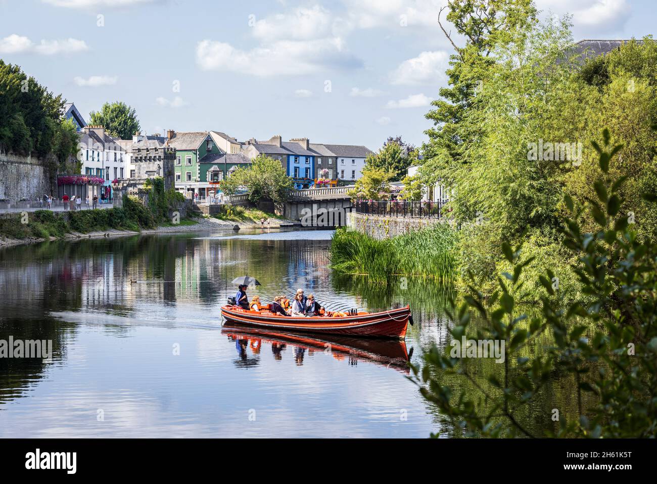 Bootsfahrt auf dem Fluss Nore an einem Sommertag, Kilkenny, County Kilkenny, Irland Stockfoto
