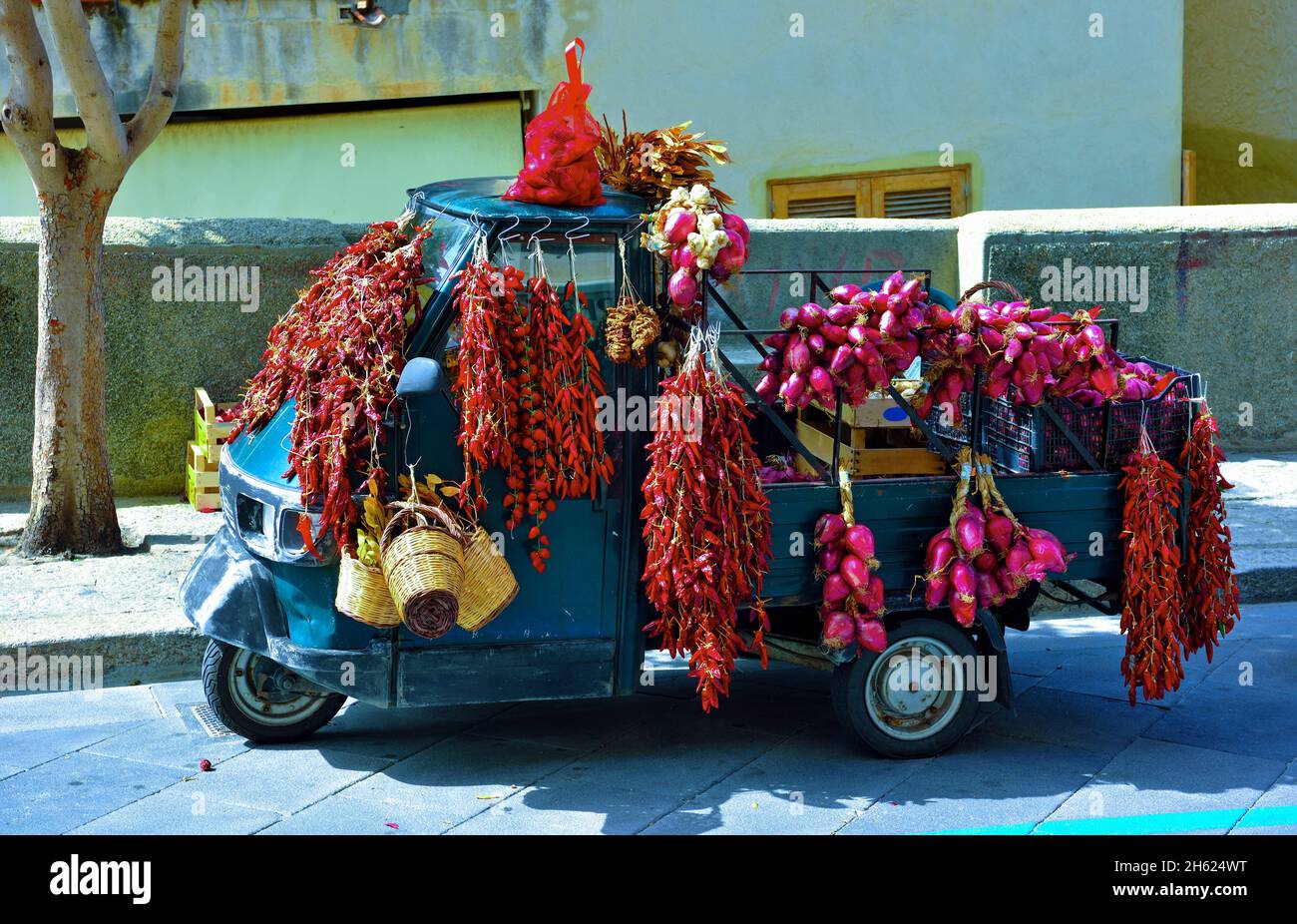 Tropea rote Chilis und Zwiebeln italien Stockfoto