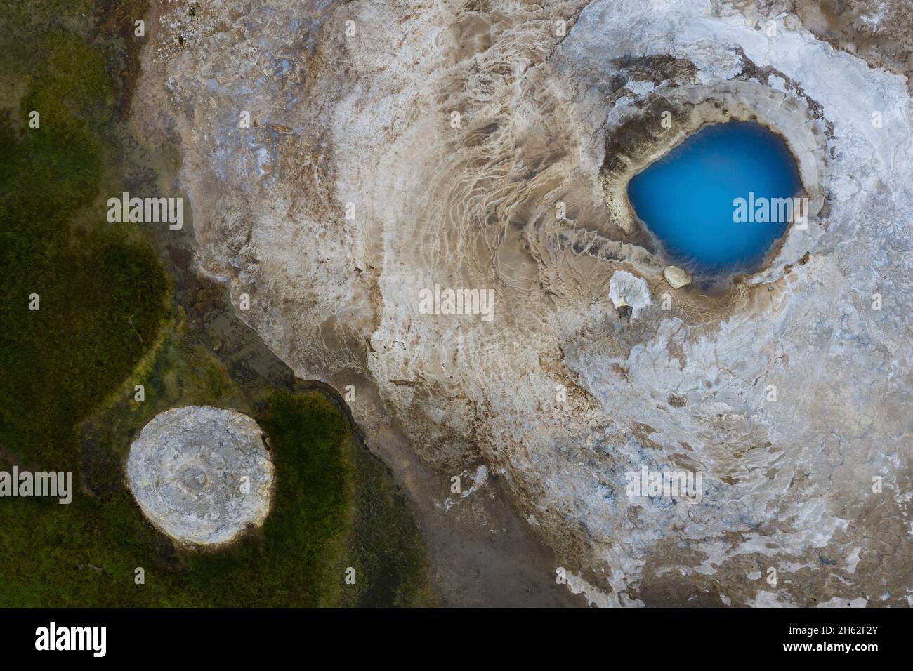 Abstrakte Luftaufnahme eines geothermischen Feldes in island. Stockfoto