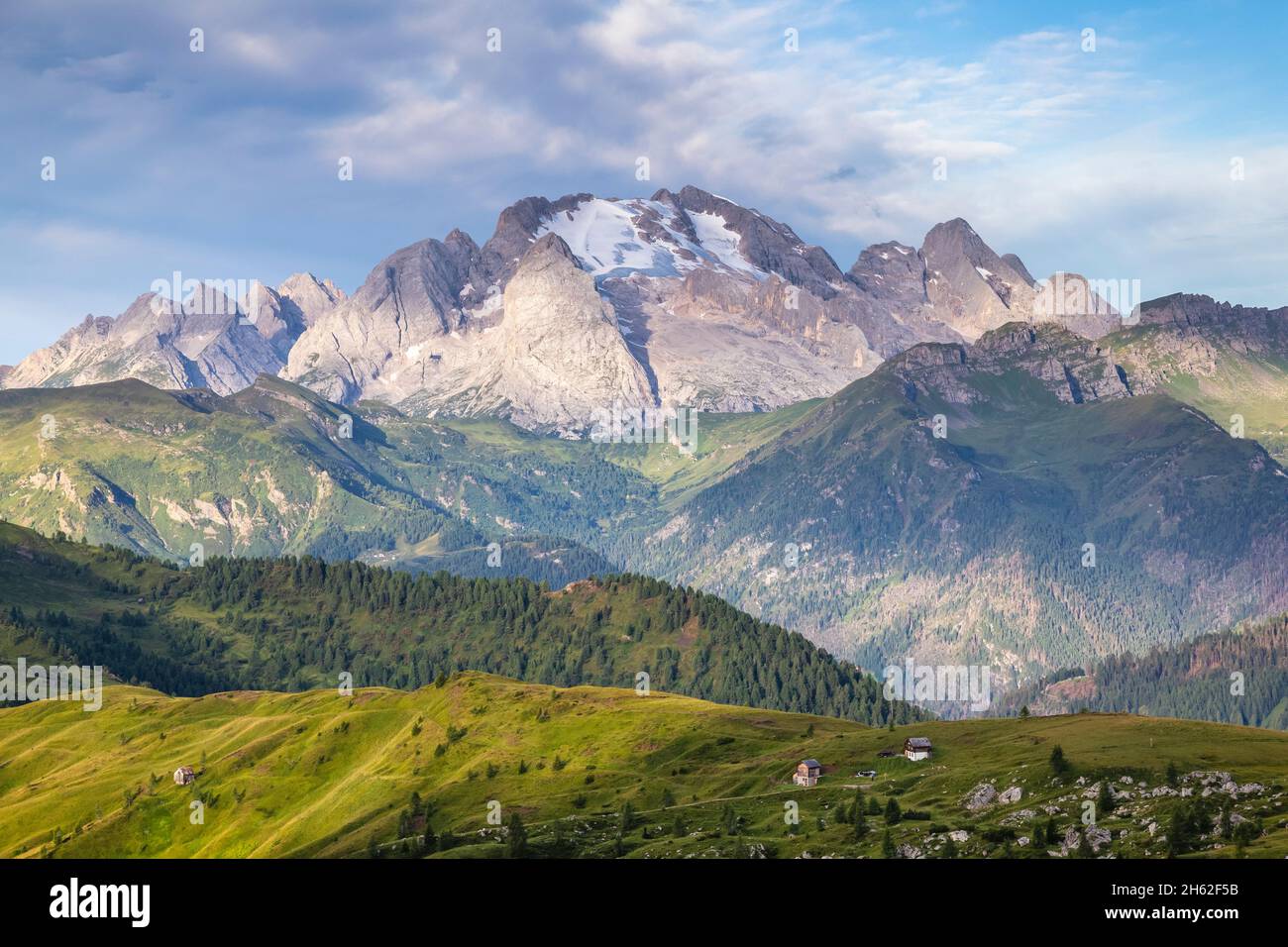 marmolada, höchster Gipfel der dolomiten, an der Grenze zwischen venetien und trentino-Südtirol, Provinzen belluno und trient, italien Stockfoto