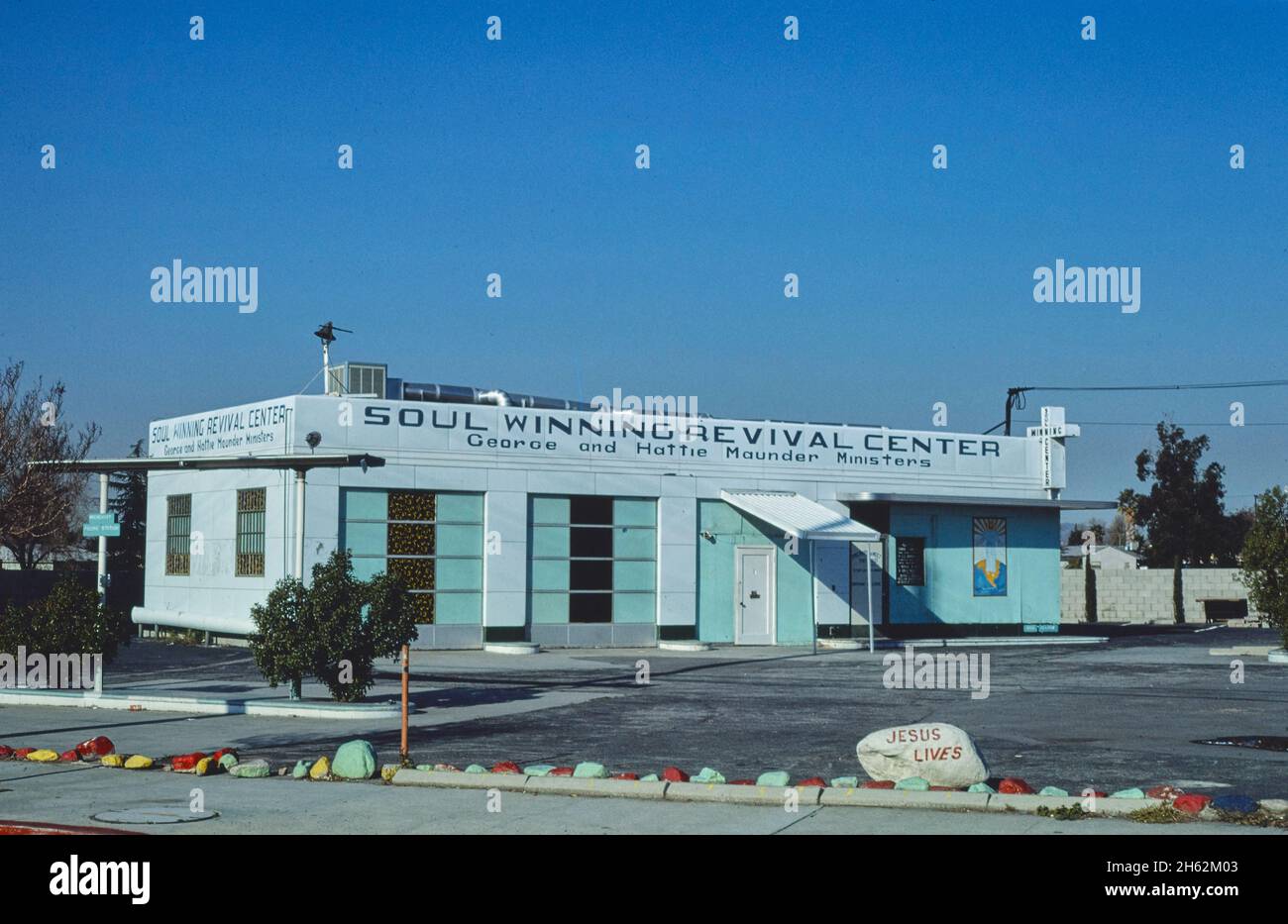 Tankstelle Church, Pacoima, Kalifornien; ca. 1977. Stockfoto