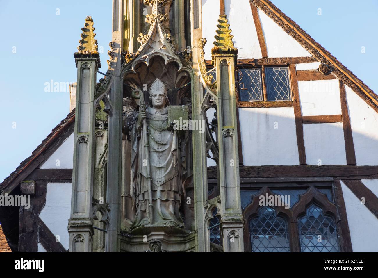 england, hampshire, winchester, die Hauptstraße, The buttercross ein mittelalterliches Marktkreuz Stockfoto