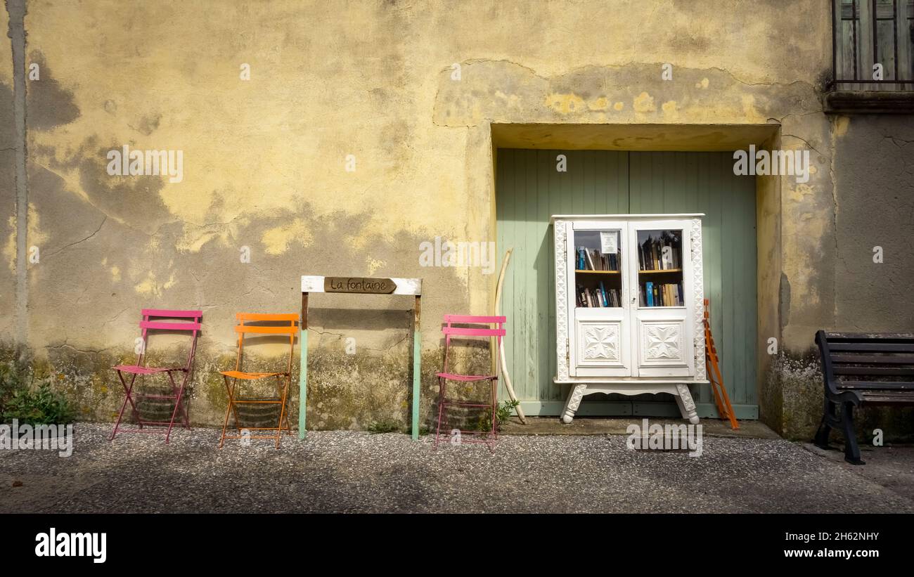 Kostenlose Bibliothek in Calmeilles. Stockfoto